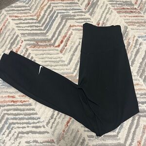 Women’s Nike full length Black Active Leggings
